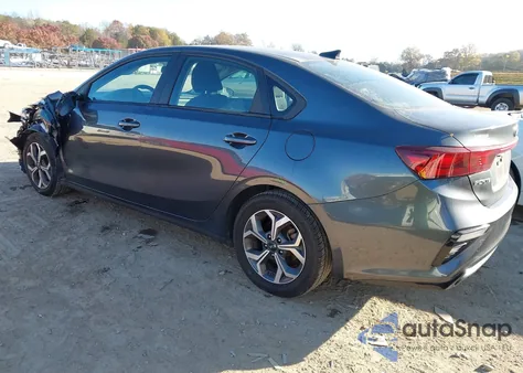 2021 Kia Forte Lxs z USA, uszkodzony, nr VIN 3KPF24AD2ME347548